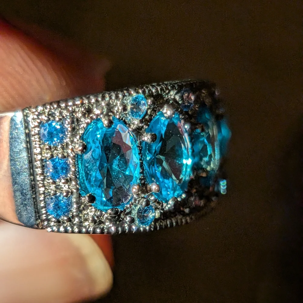 Elegant Blue Gemstone Silvery Chunky Ring Sz 8